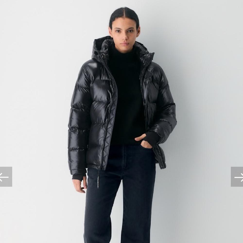 Aritzia The Super Puff - High Gloss - Black - XS